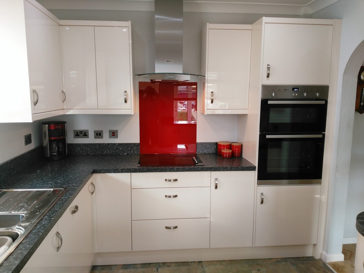 IMG_20161013_154054.jpg brixham kitchen