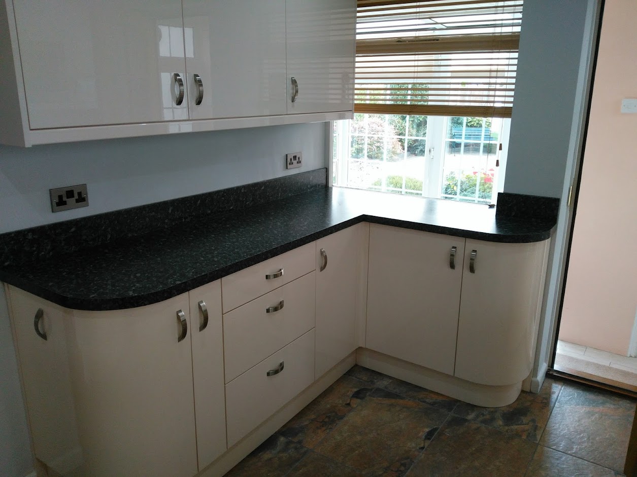 IMG_20161013_154303.jpg brixham kitchen